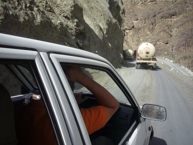 Travel - India - Ladakh - Rented Car - Back to Leh